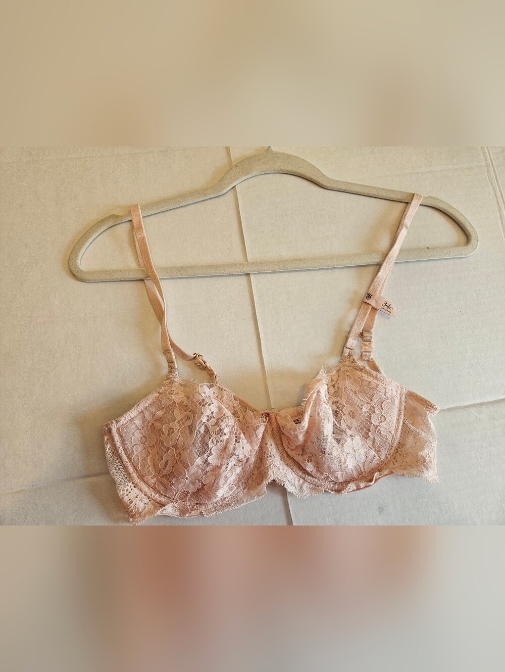 Victoria's Secret Blush Pink All Over Floral Lace Unlined Demi Bra Size 34C